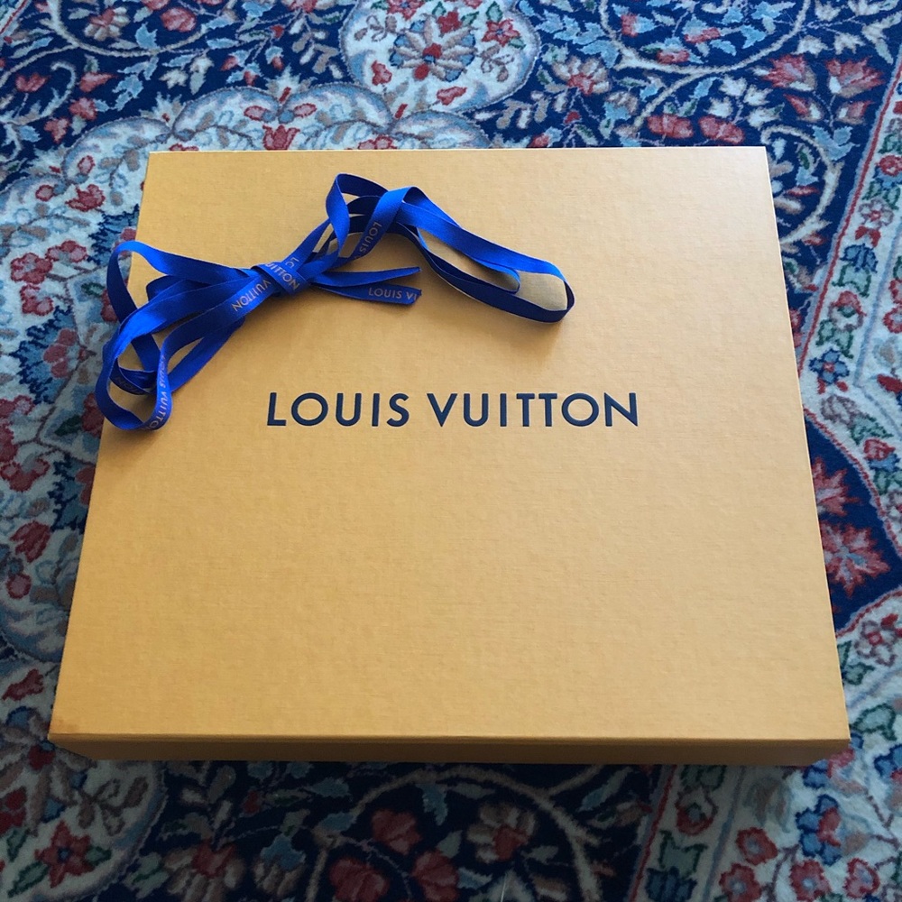 Authentic Louis Vuitton Empty Display Packaging - Picture 2 of 16